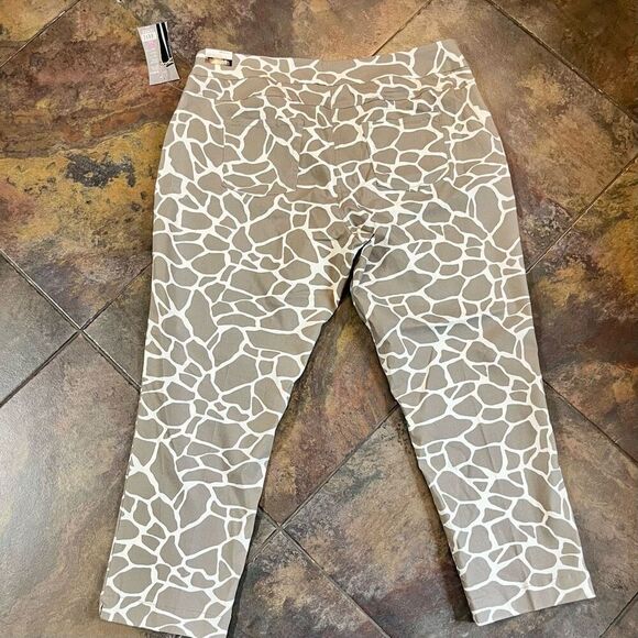 Slim-sation Animal Print Pull-on Twill Ankle Pants 22W - Picture 11 of 13